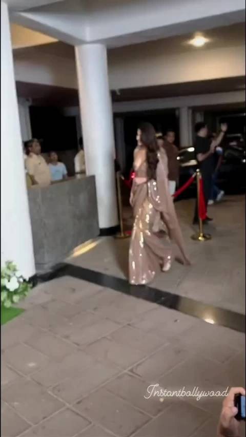 南亚美女笛莎帕塔尼，符合国人审美吧