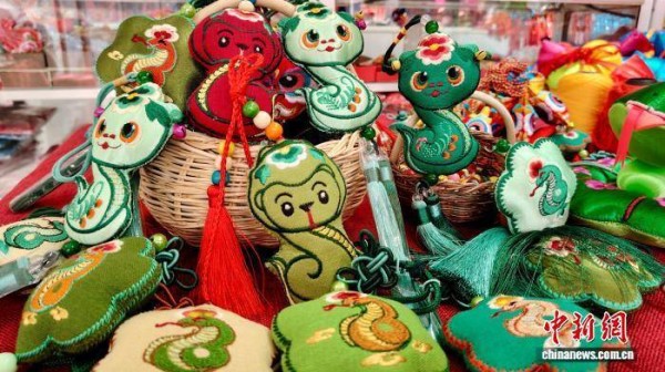 甘肃丝路文创产品探对外交流新桥梁