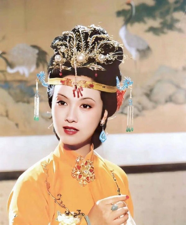 《红楼梦》中，王家的女儿为何都不读书？