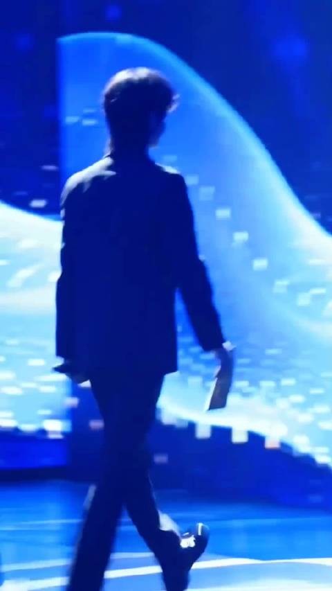 别回头 别停留 往前走，未来可期！