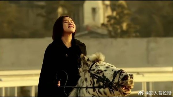 谁能顶住唐宛如的骑马的诱惑啊，这马演得也太好了！