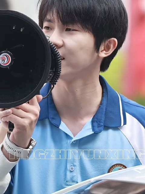 马嘉祺喊话大家配合工作