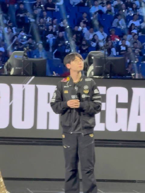 Doran一直在看全场的粉丝和观众们 首次进入S赛决赛！