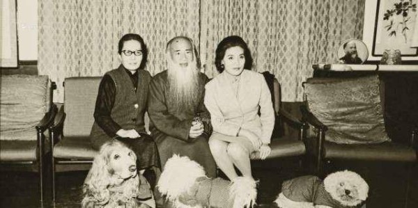 发生何事?张大千用手狠狠拍打额头,并立誓:今后,我永不画虎