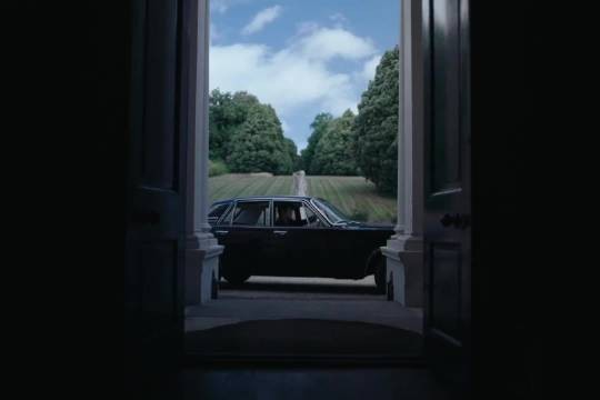 RIIZE官推发布郑成灿红发西装Fame预告片