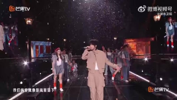 张欣尧斯外戈孟西合作舞台引热议