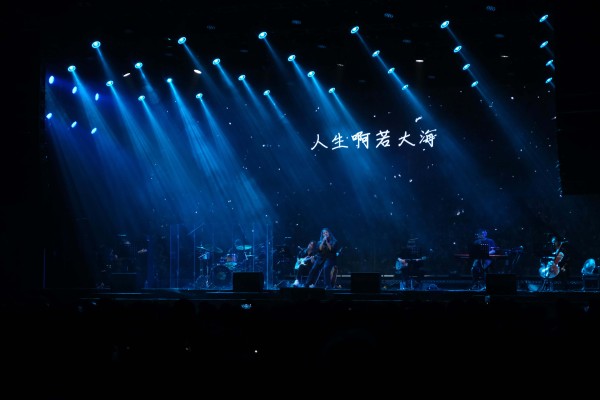 “华语第一女创作人”陈小霞首次登台巡演,“COMPOSER老翅膀”飞跃40载音乐时光