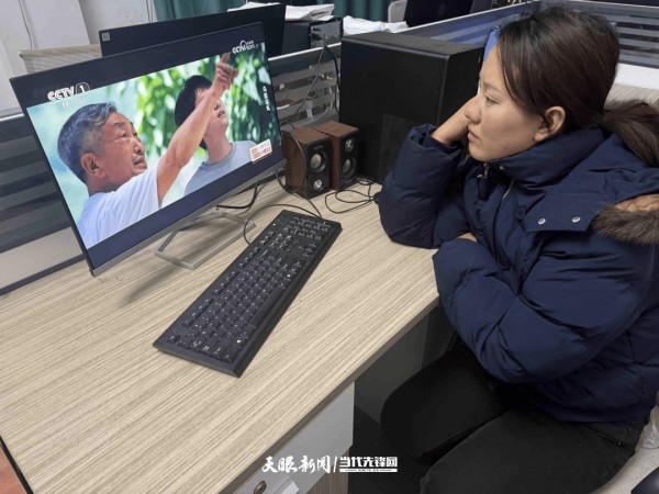 《乌蒙深处》绣娘“原型”杨文丽:现实中,我带着乡亲绣出300万年产值