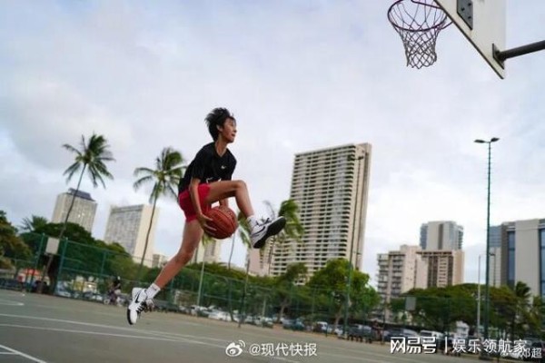 邓超给儿子庆生:兄弟情深,活力少年引关注?