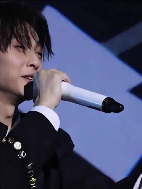 王子这么多年过去了,还是这么帅,还有没有人记得棒棒堂组合?