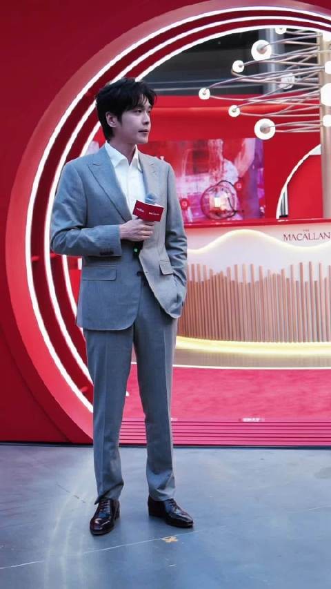 张若昀今日线下活动,这皮肤、这状态,惊呆小文了,也太好了吧 张若昀