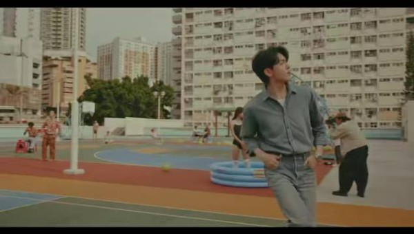 曾舜晞新歌MV搞笑抢镜,粤语唱腔引热议