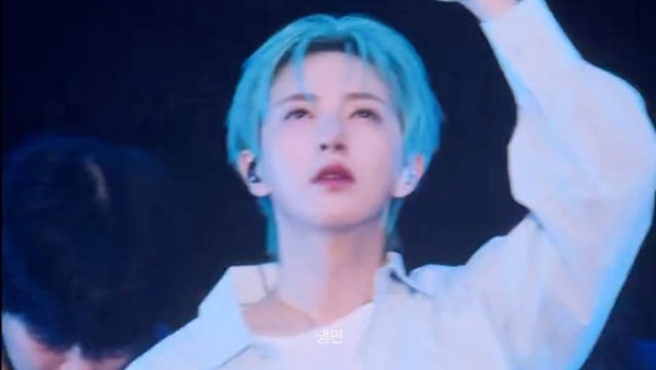 黄仁俊solo舞蹈引全场欢呼，粉丝感动落泪