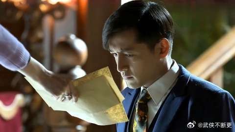 明台做错事被训 大姐竟连着明楼阿诚一并骂，太逗比了