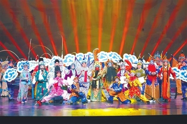 2025沈阳艺术季闭幕 沈水忆华章 艺苑谱新篇