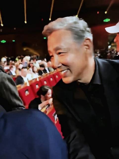 第38届金鸡|陈道明 ✂️ 原视频见水印,侵删