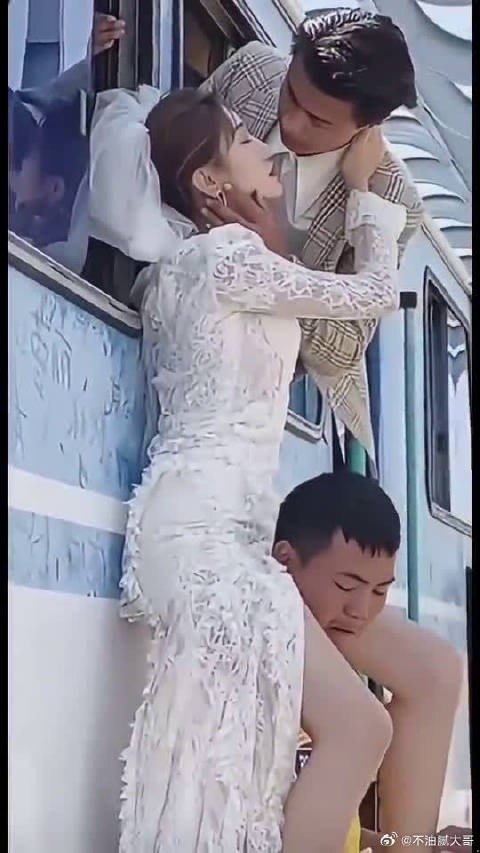 小伙转过身就是人生巅峰!