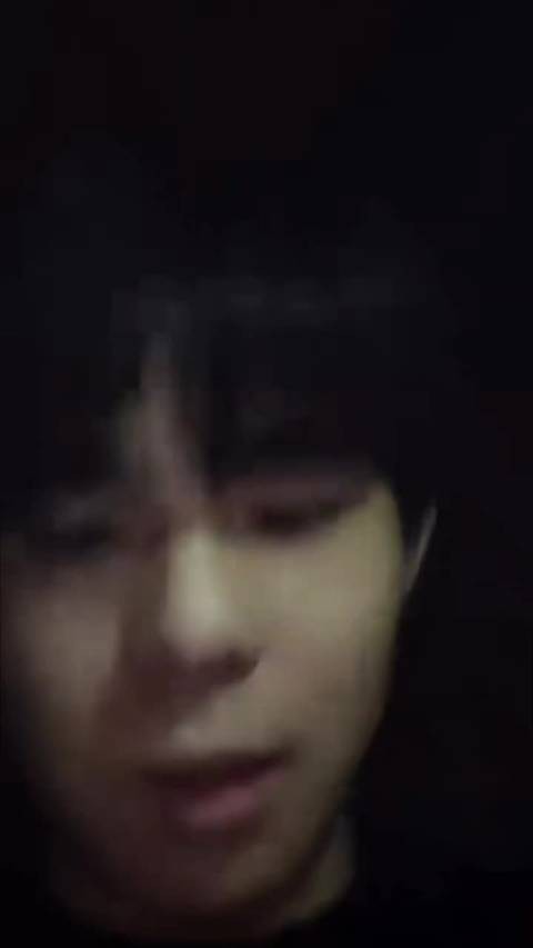 久酷说不会被妈妈打,但是会被姐姐打