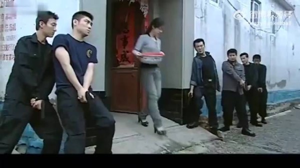 这女的真是天生媚骨啊