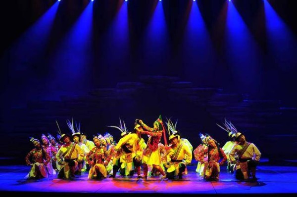 云南大型驻场旅游演艺《梦幻彩云南》将在昆明首演