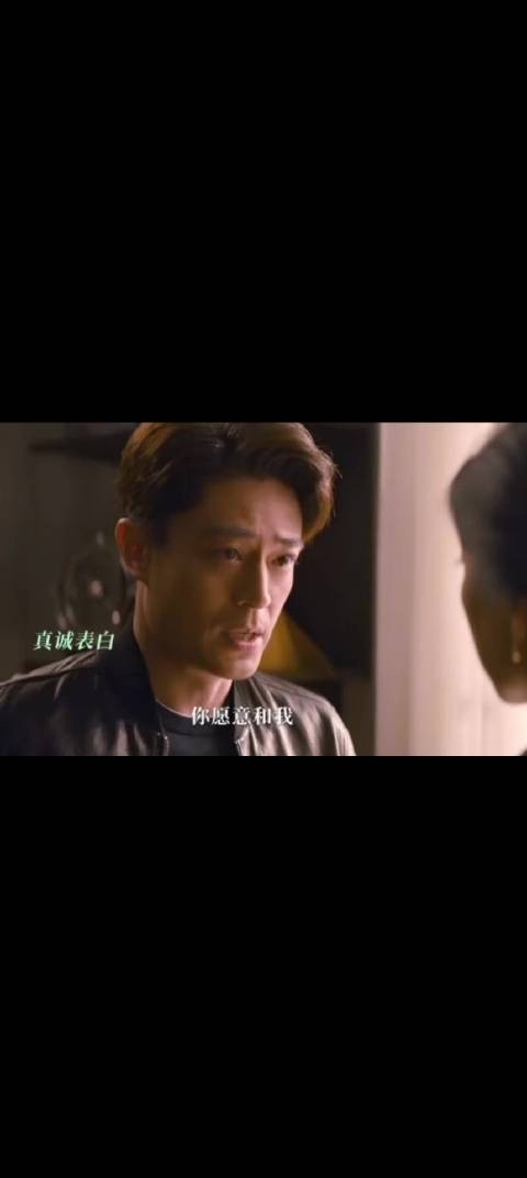 我去了,这老小子是亲了刘亦菲又亲朱珠?