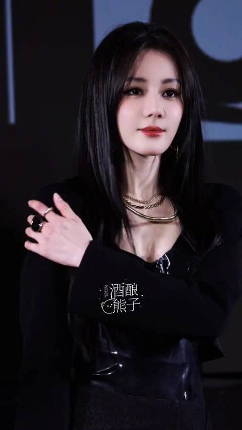 热巴跳了抖肩舞，怎么这么会