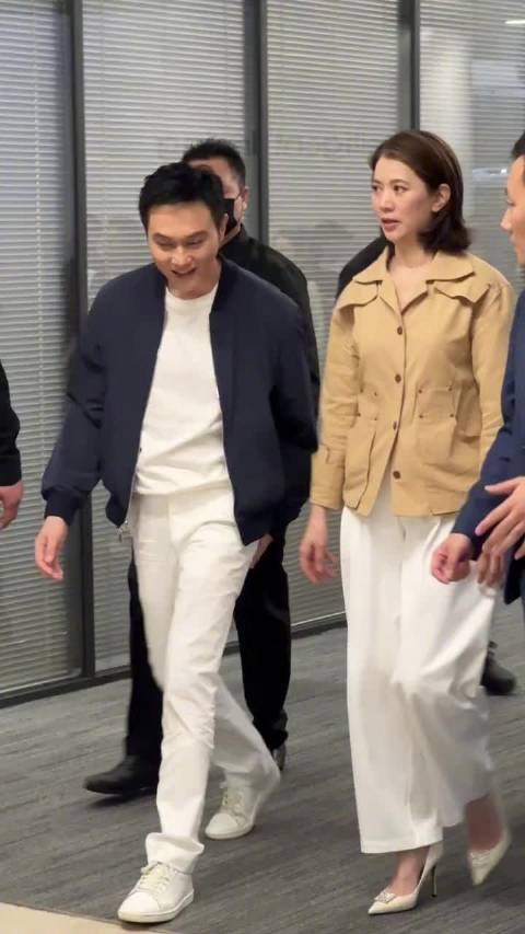 袁咏仪叮嘱张智霖公开场合勿说脏话