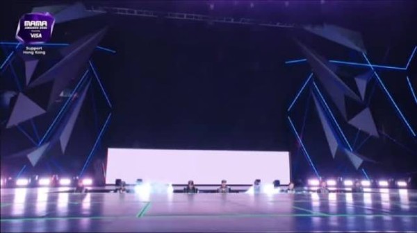 MAMA颁奖礼Super Junior经典串烧舞台引爆全场