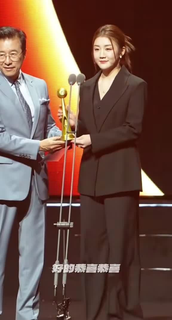 陈梦获运动健康影响力双荣誉,称希望点燃大众运动热情