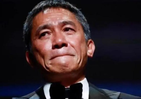 63岁梁朝伟不忍了！定居日本真相大白，张国荣的话总算有人信了