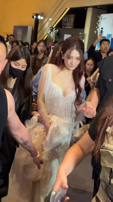 徐璐称唯一受过的苦是男人的苦，被誉内娱最美女星