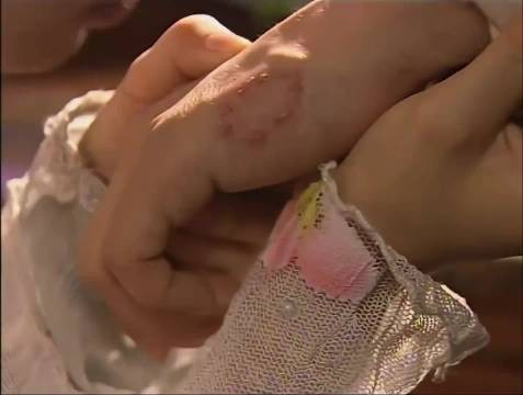 张无忌就是这样 优柔寡断 不表白也不拒绝