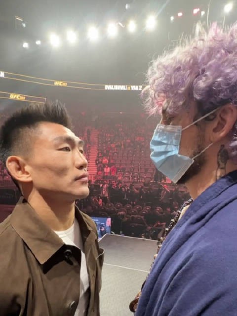 这次真的高端局！宋亚东挑战前冠军“蜜糖”奥马利，首次面对面