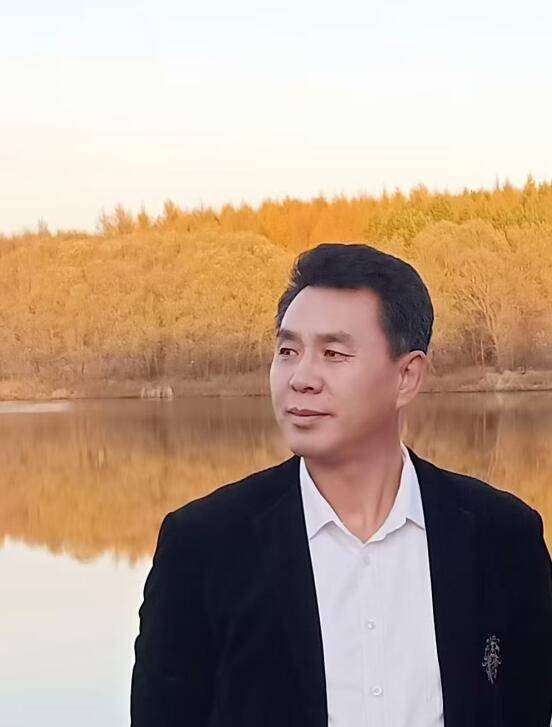 《禹您同行》走进山东青岛九戒院长:以文立骨,以仁育人,以格局传文脉