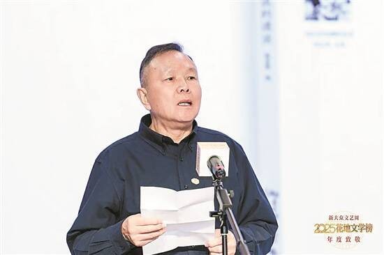 程光炜:从“以论带史”转向“论从史出”