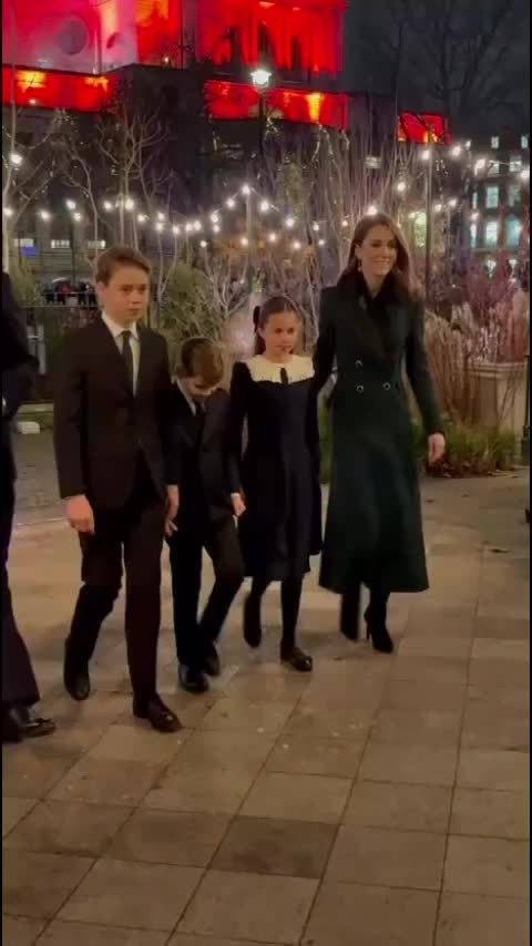 凯特王妃一家五口出席威斯敏斯特大教堂活动