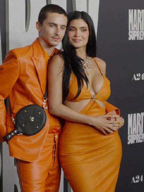 甜茶牵手女友金小妹情侣装亮相新片《至尊马蒂》洛杉矶首映礼直拍!