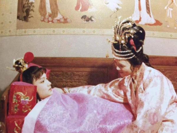 红楼梦:为啥悼明?明朝不能灭亡吗?你去问贾宝玉!看他怎么说