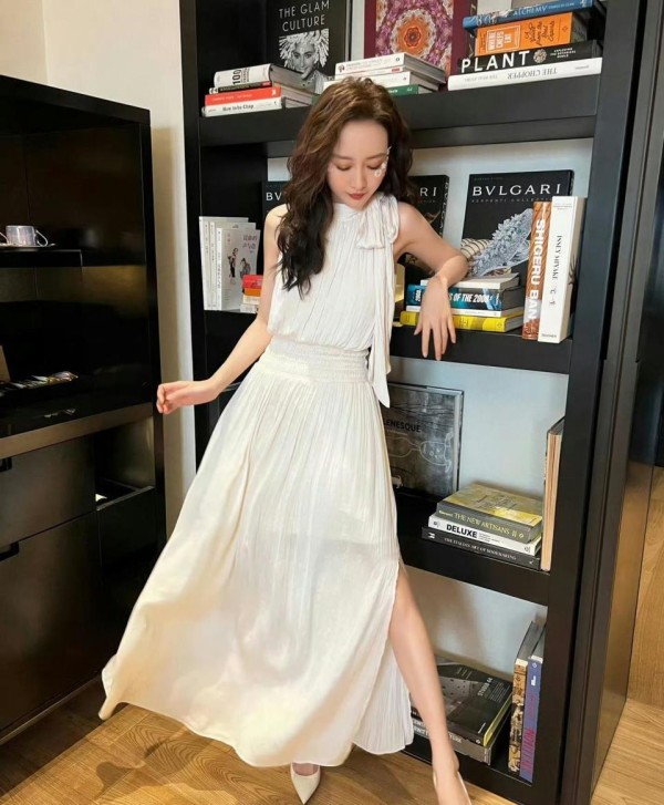 王鸥带娃遭扒隐婚,健身减重15斤只为陪妈妈,事业稳扎不恋流量