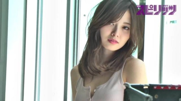 日本女星白石麻衣『週刊スピリッツ』グラビアメイキング動画が公開！