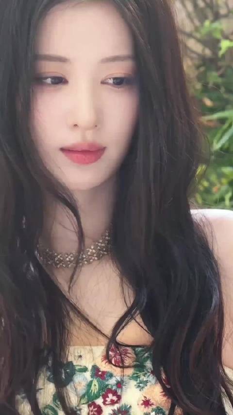 王楚然简直也太美了，每一次看她都有一种岁月静好的感觉