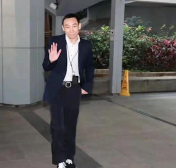 庭审第三天，张柏芝情绪回归正常，强硬回怼律师否认收276万订金