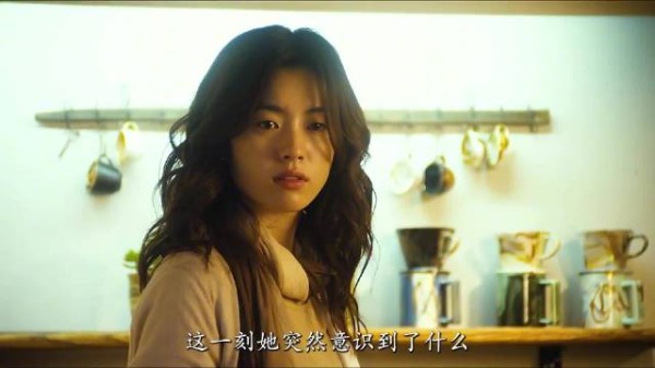 女子街头偶遇失踪两年爱人,绝望哭喊后终重逢