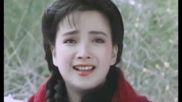 当年陈红拒演琼瑶青青河边草配角,何晴为何能艳压女一岳翎成全剧最美!?