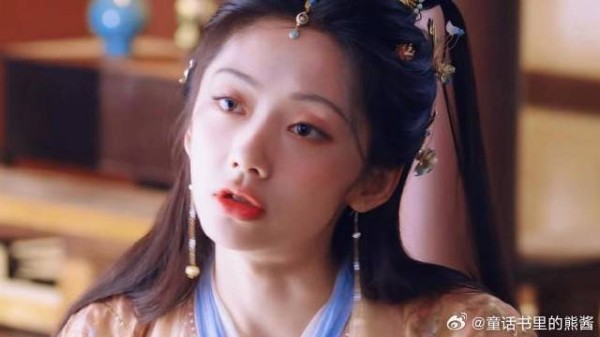 女主变成小水獭后,要被她萌晕了《献鱼》