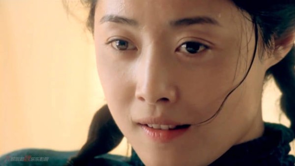 一次禁忌的接触,引爆了挤压多年的中年婚姻危机! 《一声叹息》