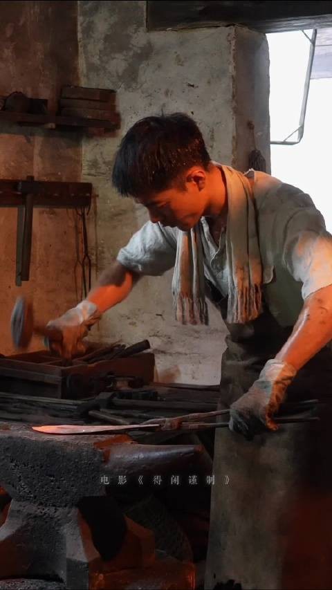 肖战主演电影得闲谨制上映，诠释莫得闲角色获赞