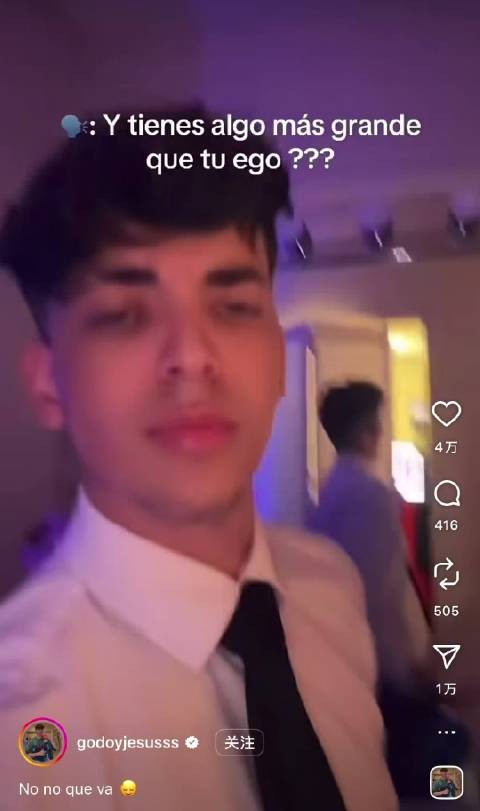 我男朋友是空少发视频给我报备一下准备洗漱睡觉了