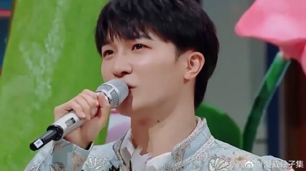 周深再次做客好六街，还带来新的作品，太有才了！