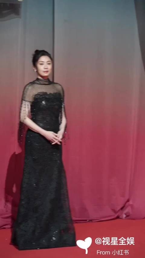 51岁贾静雯生图状态，状态真的很不错了